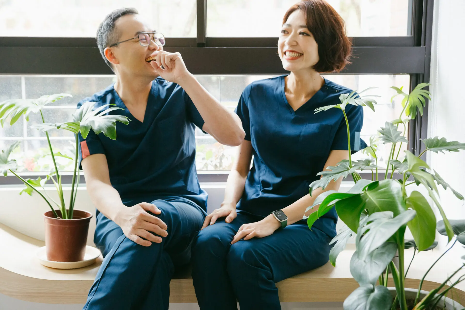 台中牙醫推薦恆悅美學牙醫診所|植牙牙齒矯正專科|台中牙醫診所推薦|台中西區牙醫 2 台中牙醫師專業陣容,恆悅美學牙醫值得您信任