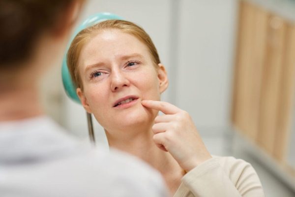 woman-has-a-toothache-2021-08-29-21-25-47-utc (1)